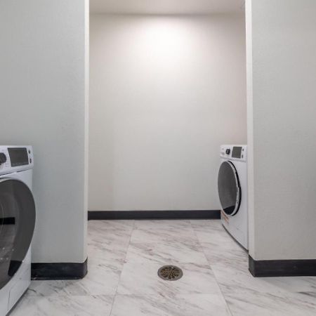 Reese Tower Aparthotel Tulsa Kültér fotó